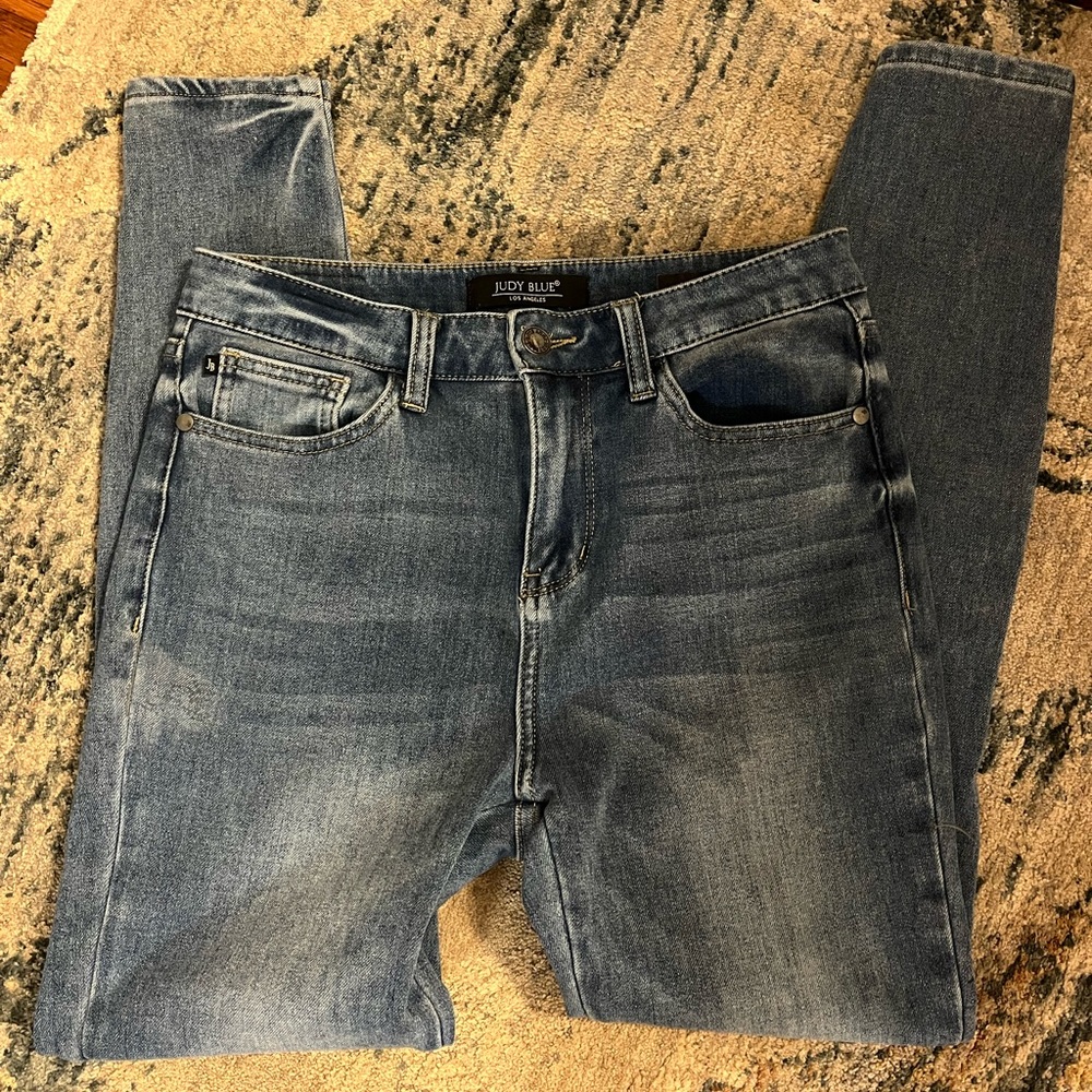Like new Judy Blue high waisted skinny jeans